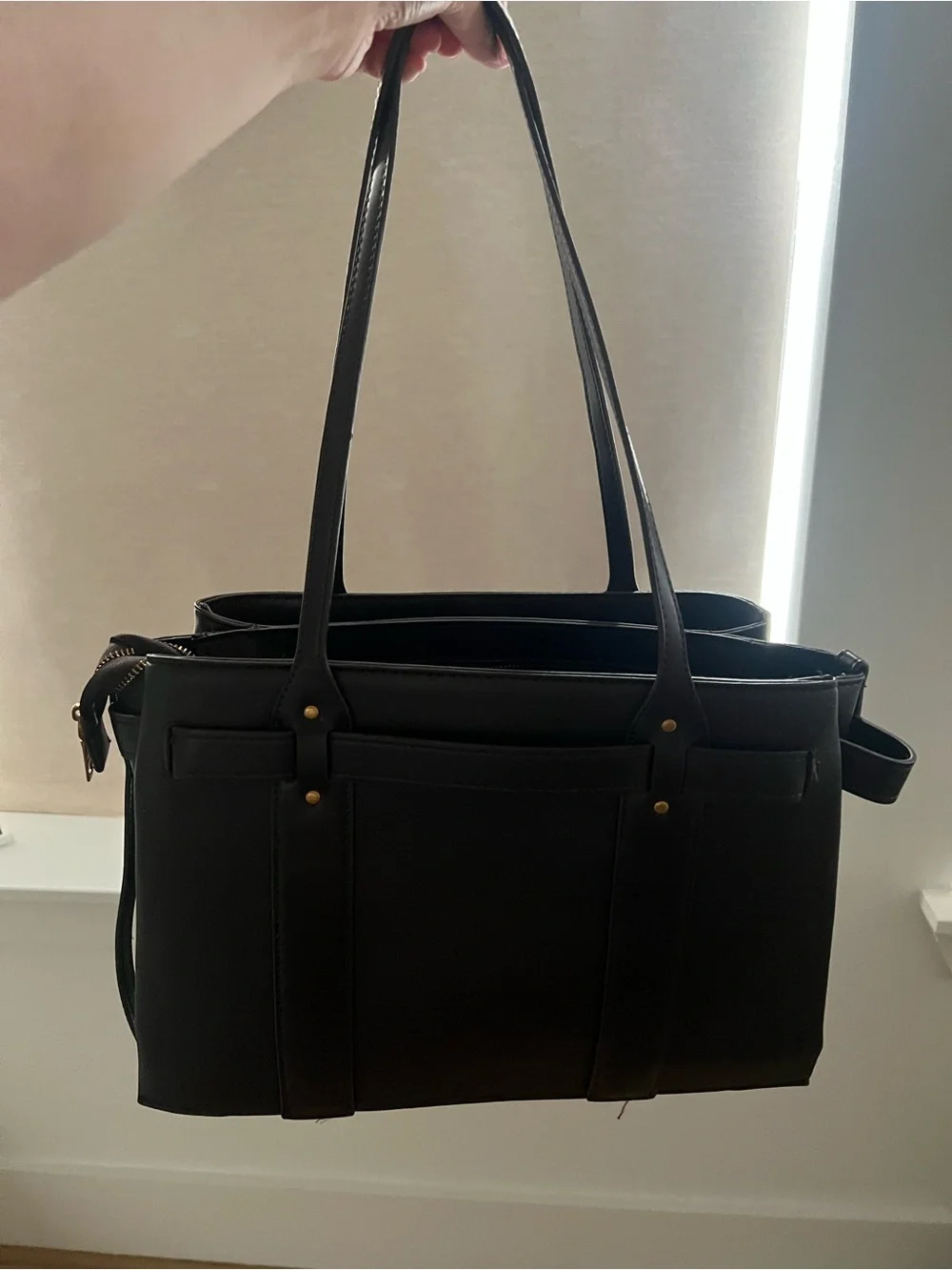 Classic Steve Madden Black Women’s Tote Bag with Charm
